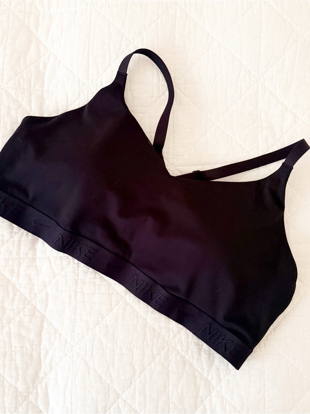 Nike Women's Black Swoosh Lightweight Bralette 1X